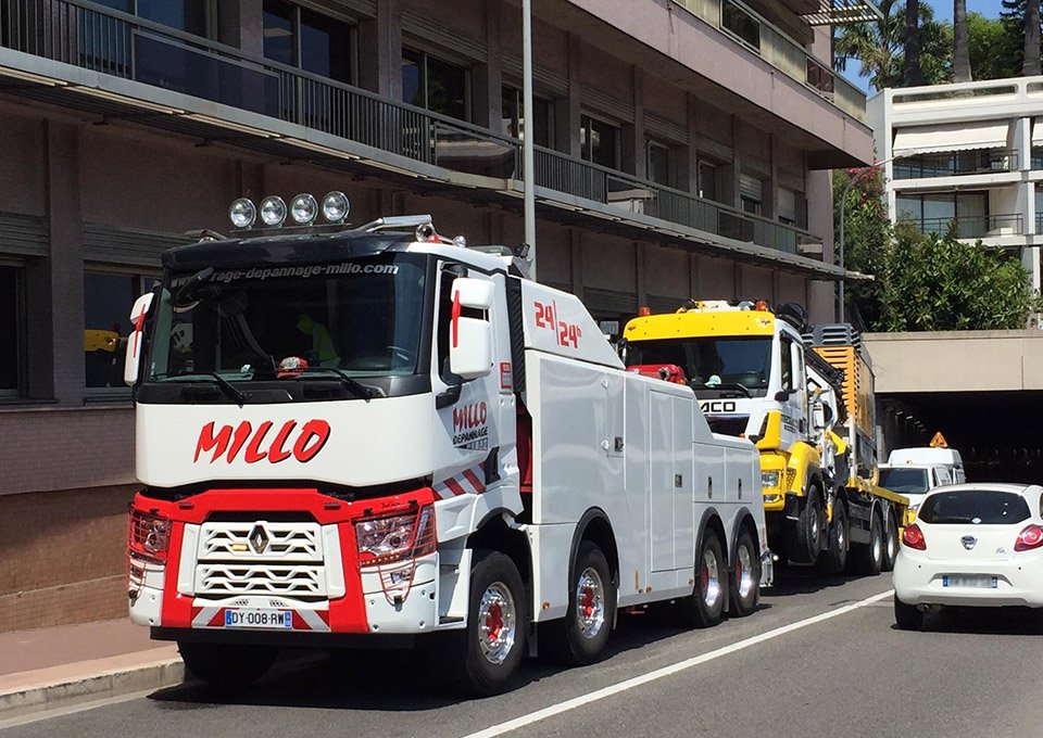 Tracteur super-lourd Millo Dépannage en intervention sur la Côte d'Azur